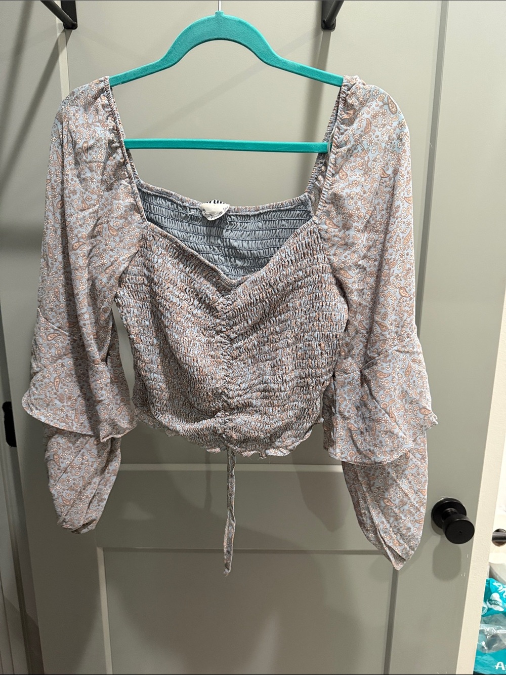 ARULA Pastel Blue Floral Smocked Puff-Sleeve Top